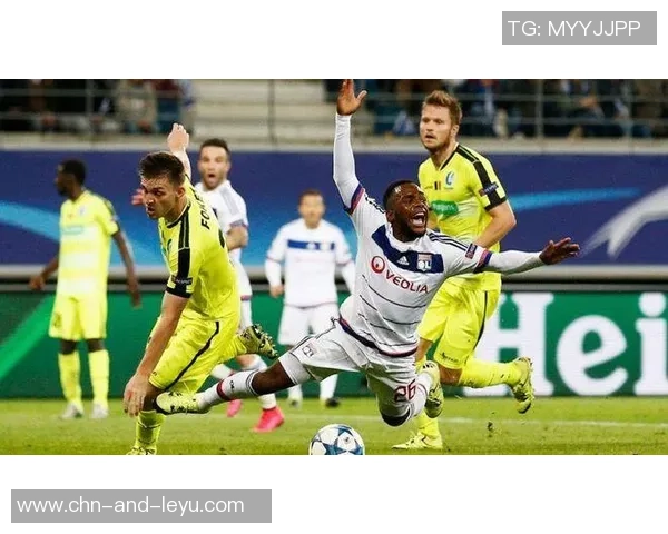 踢足球的起源发展及其在全球范围内的影响与魅力解析